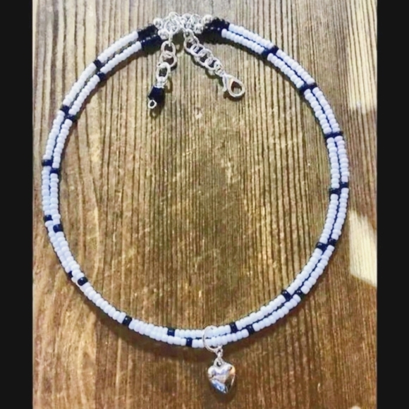 Ladies Black and Whited Beaded Necklace,  Handmade Ladies Necklace,  Jew… - Picture 3 of 8